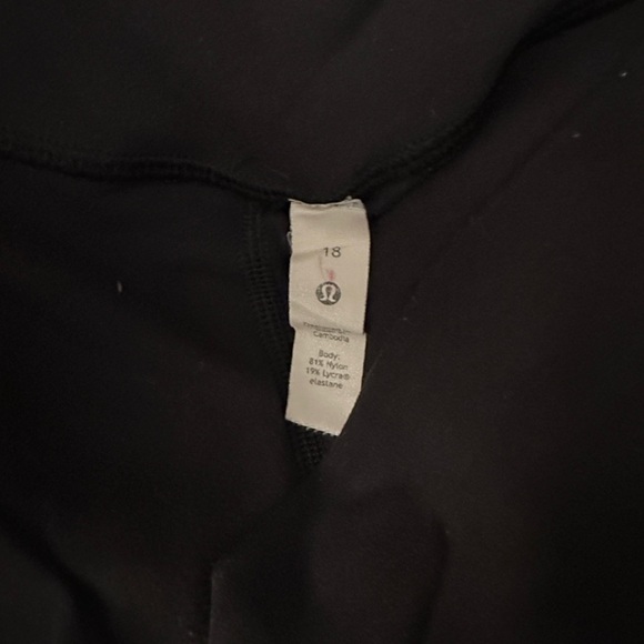 Lululemon Align High Rise Pants 28 inch inseam size 18 black - Picture 4 of 6